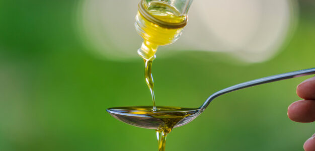 Aprovecha todos los beneficios del aceite de oliva virgen extra tomando aceite de oliva en ayunas