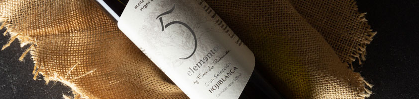 Finca La Pontezuela nuevamente en el TOP 100 de la Guía EVOOLEUM con su AOVE 5 Elementos Gran Selección Hojiblanca